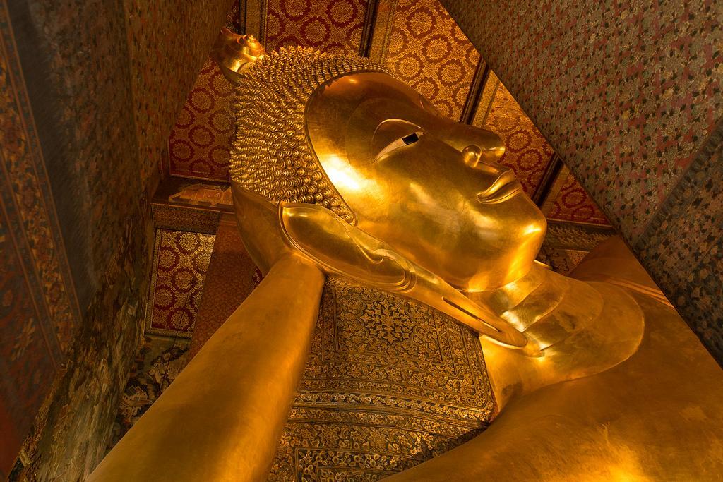 Thanabhumi Bangkok Exteriör bild